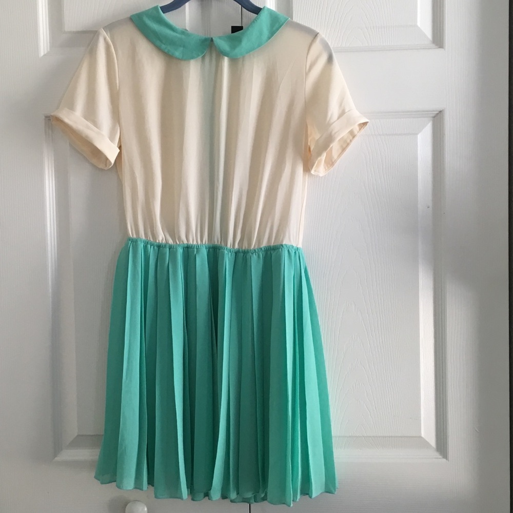 Two-toned collared dress